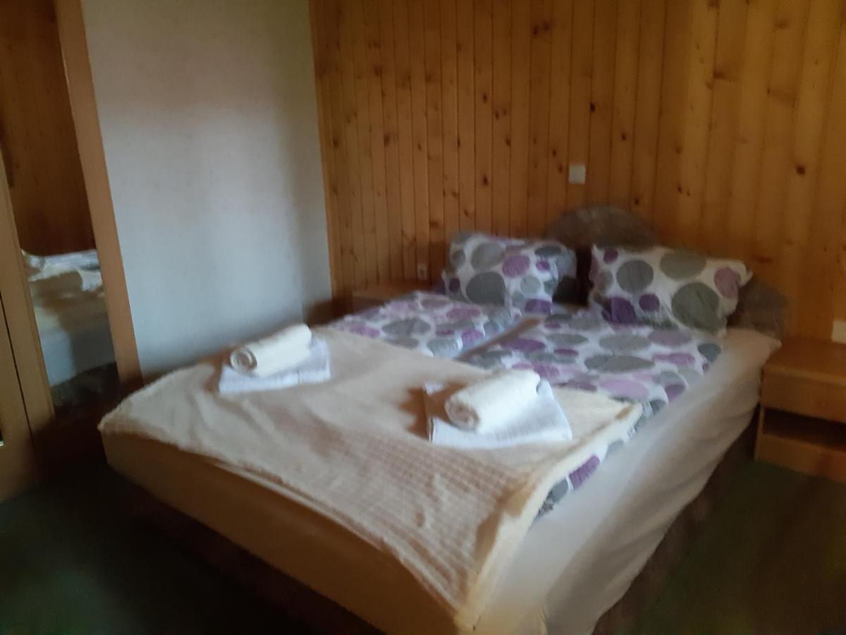 Gyopar-Apartman Apartment Zalakaros Bagian luar foto