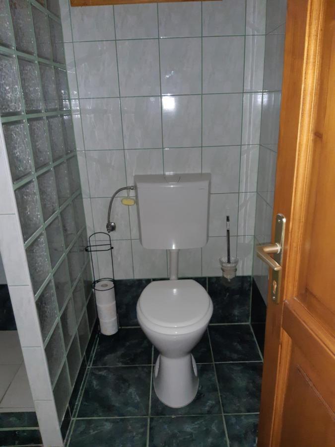 Gyopar-Apartman Apartment Zalakaros Bagian luar foto